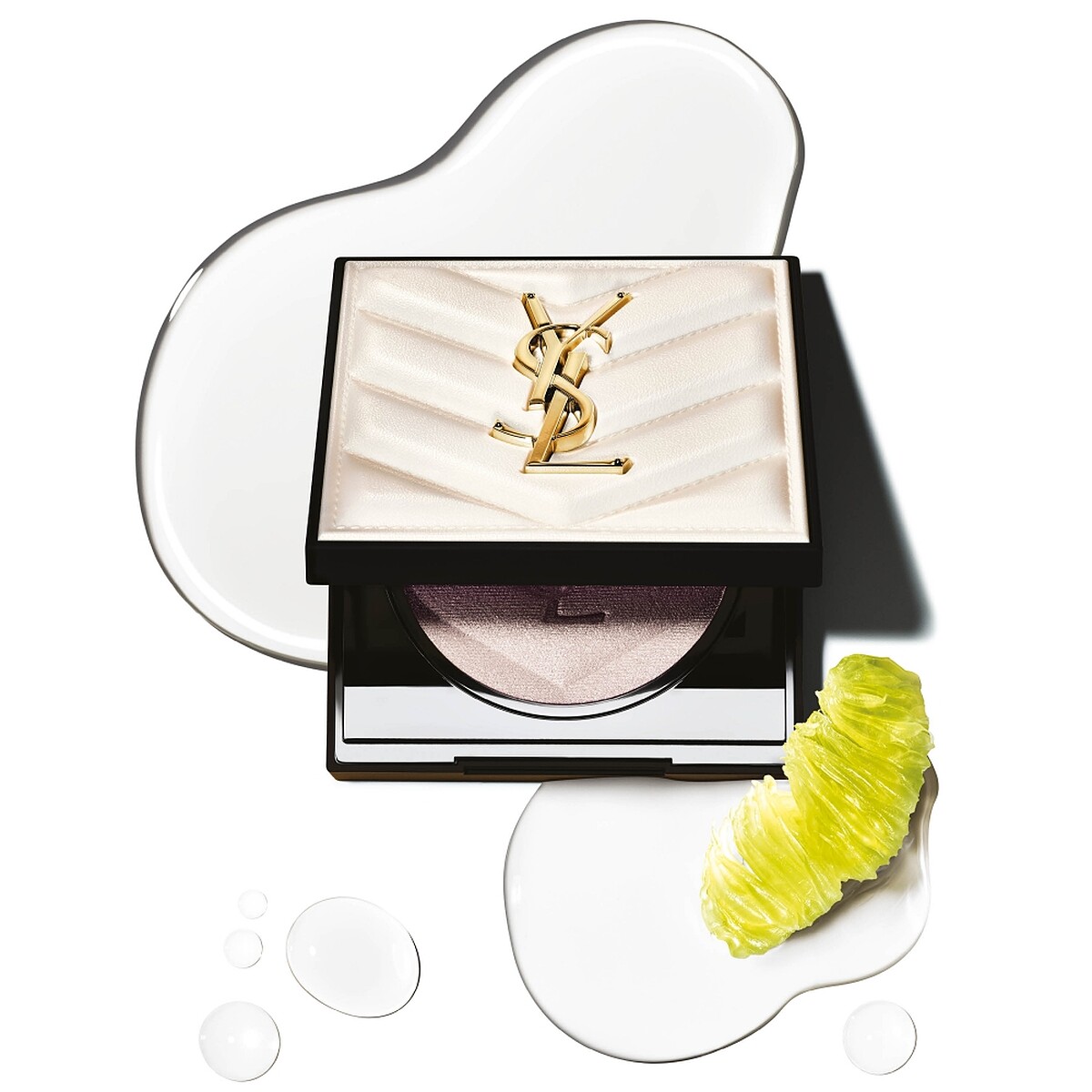 YSL全新恆久完美立體高光餅情境圖。