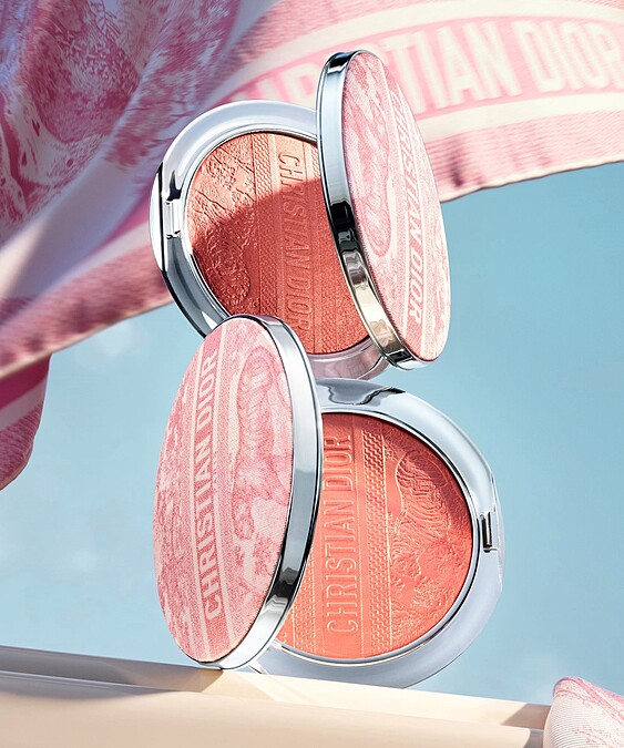 DIOR迪奧超完美持久亮采餅粉紅約依(#004)6g，NT2,400
