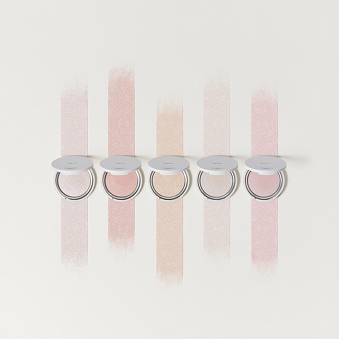 heme光澤打亮餅(01 Rosy Dew玫瑰粉、02 Honey Bronze古銅金、03 Dawn Gold香檳金、04 Glacial White冰川白、05 Pastel Pink柔杏粉)，NT360