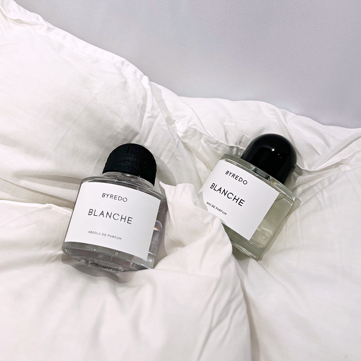 (左)BYREDO返樸歸真典藏版淡香精與(右)返樸歸真淡香精。