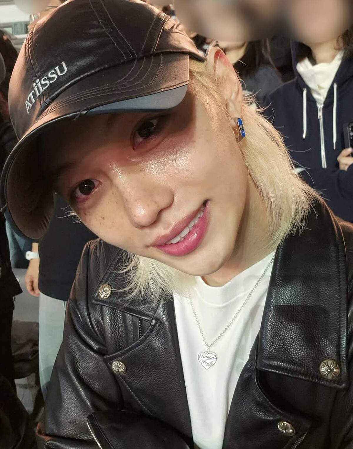 Stray Kids成員Felix於個人IG曝光ATiiSSU帽款穿搭，引爆話題。