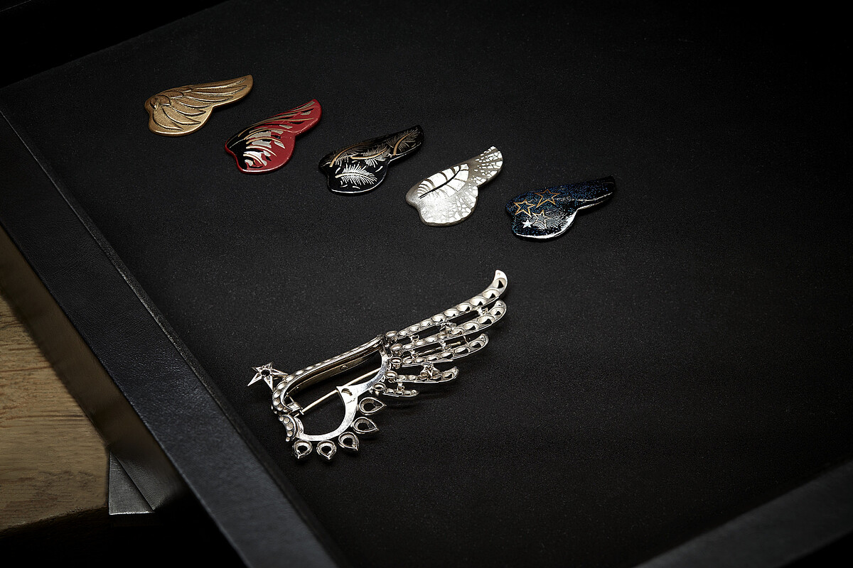 Five Wings 胸針工藝圖