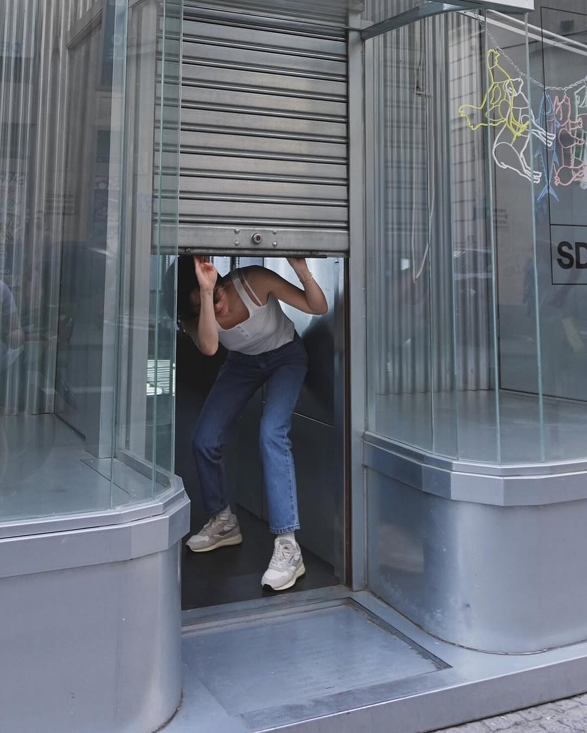 宋慧喬腳上穿著的AUTRY Reelwind鞋款