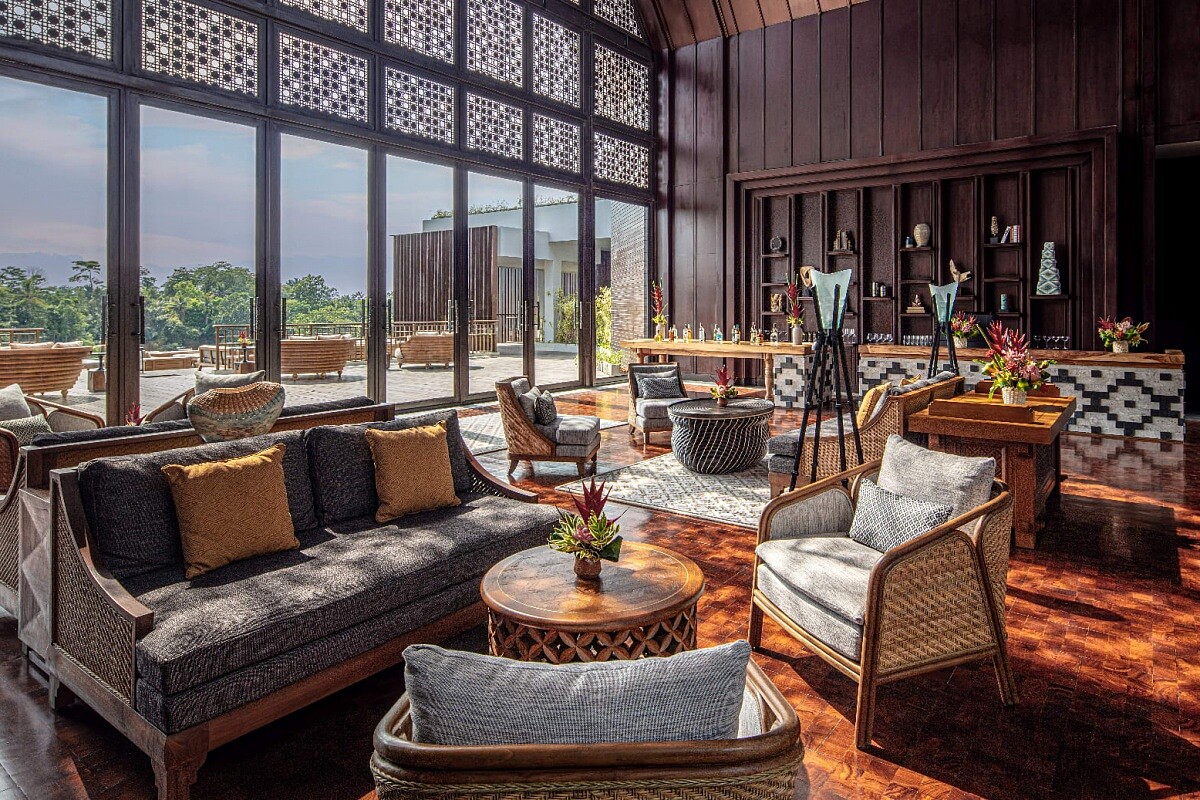 延著地勢而建造的酒店,Lobby 空間位於最高樓層6樓。