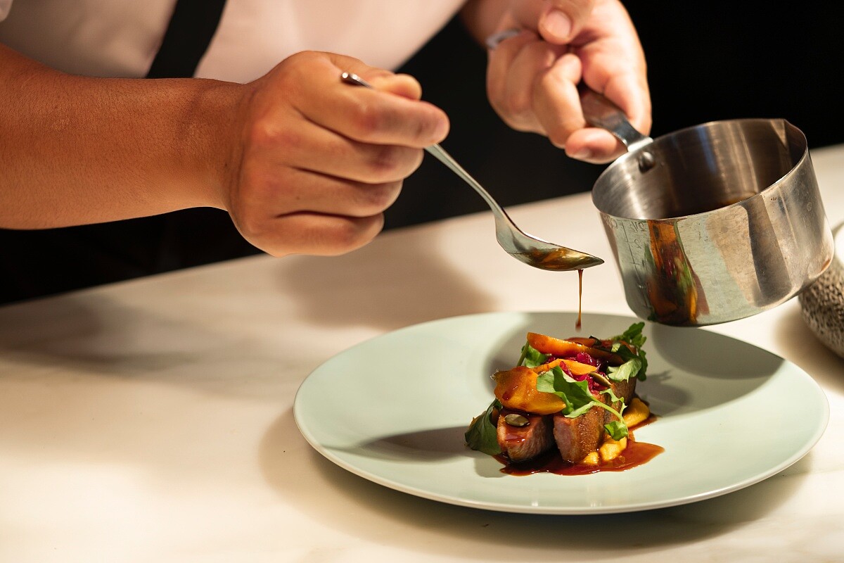 餐廳強調食材真味與在地風土。