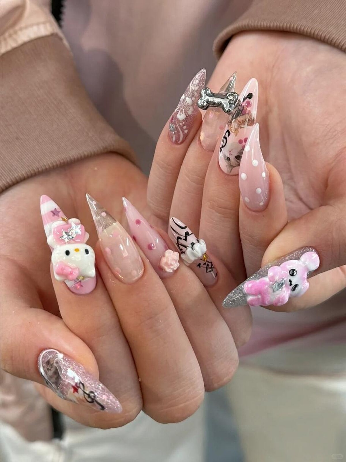 Photo/小紅書@青岛蓝门欧美甲（i人版）