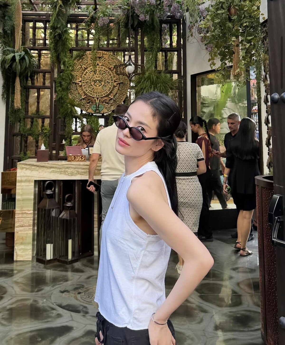 宋慧喬私服示範Chaumet珠寶