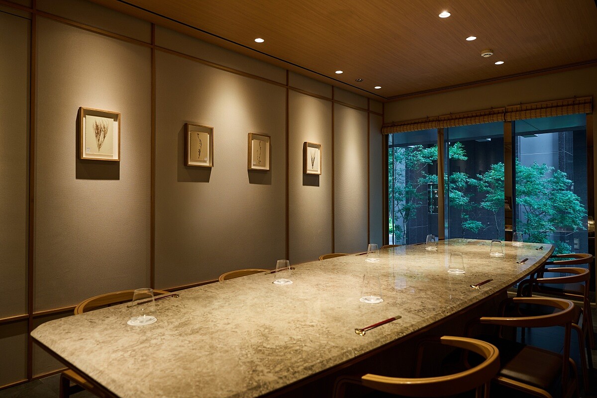 難得一見的寬敞包廂空間。