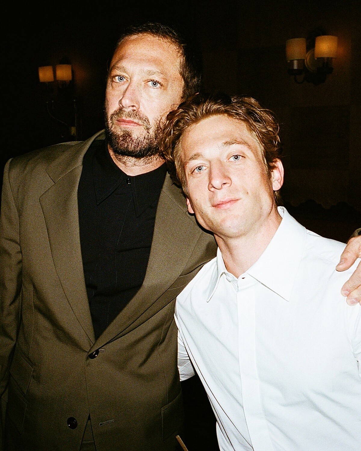 傑瑞米因為此劇廚藝精進。