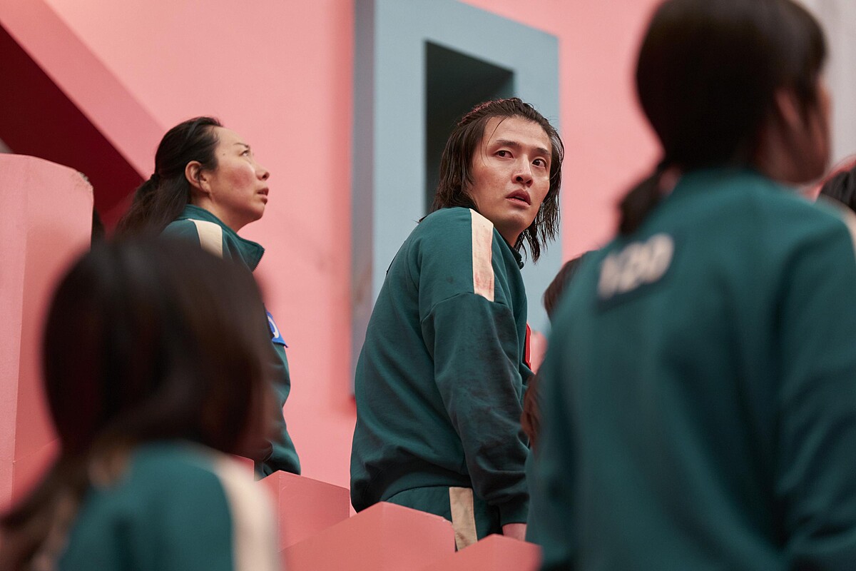 姜河那飾演的姜大虎在叛亂的最後恐慌症發作，而選擇躲了起來。