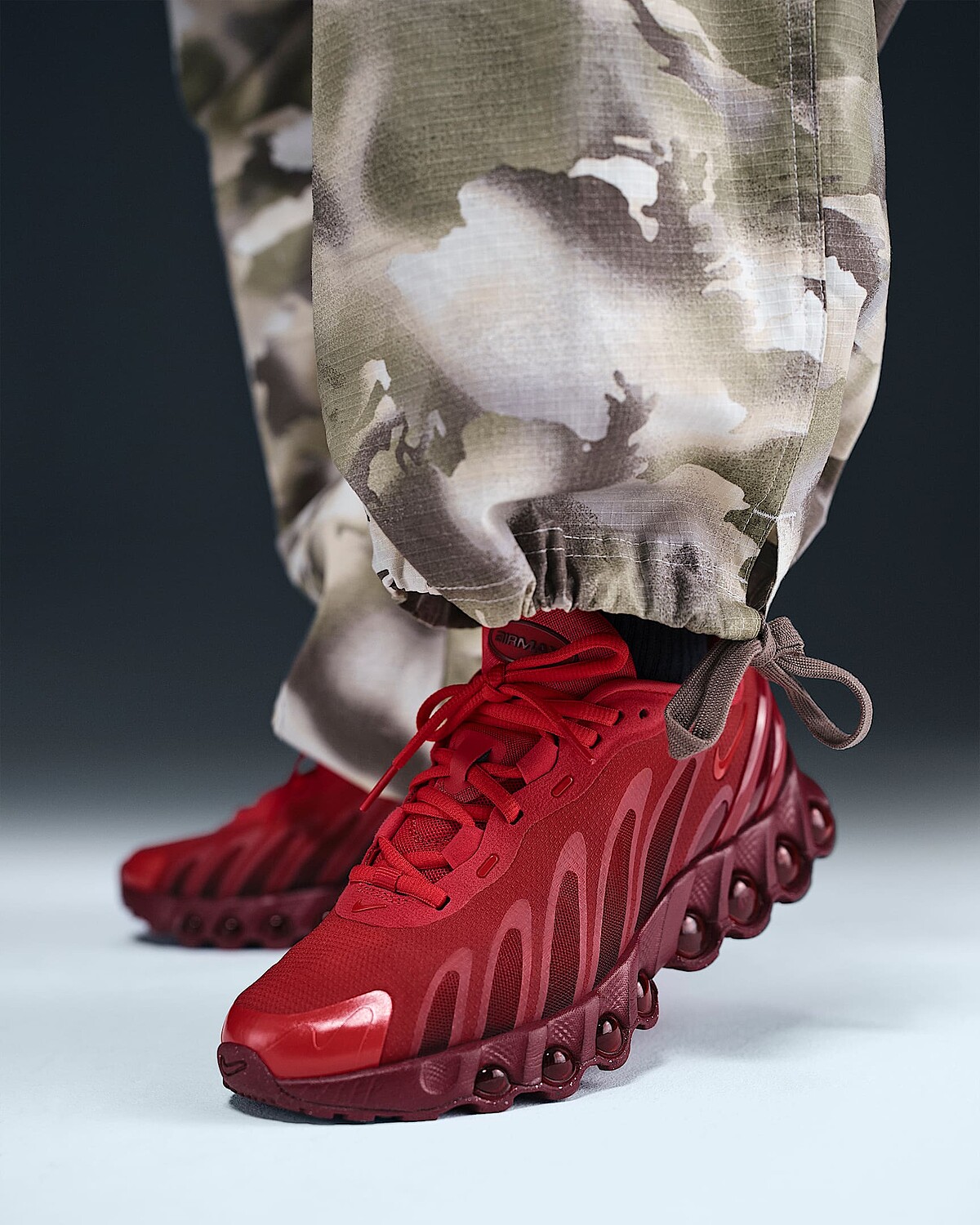 蔡依林Jolin同款Nike Air Max Dn8紅色球鞋