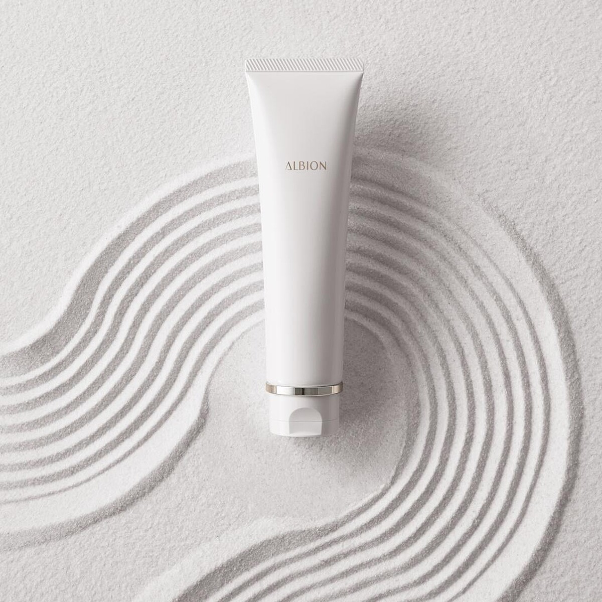 ALBION匠心凝時黑晶淨顏精露140g，NT3,350