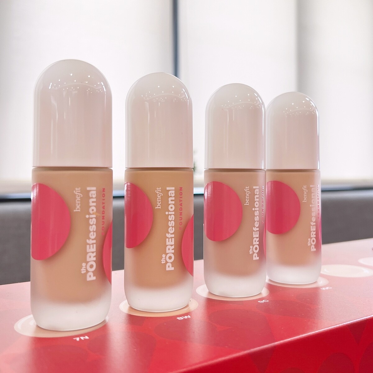 benefit嘖嘖稱齊持久零毛孔粉底液(12色)30ml，NT1,850