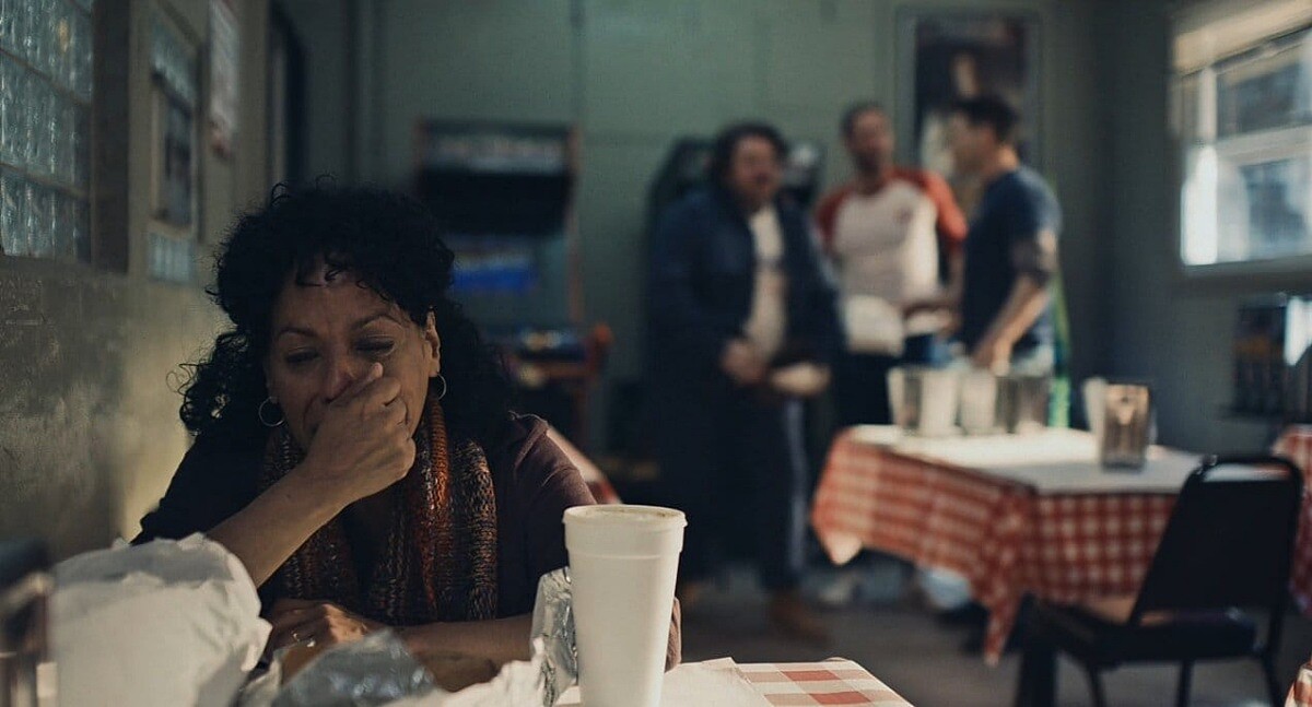 第3季獻出導演處女秀，執導第6集「餐巾紙」（Napkins）大受好評。