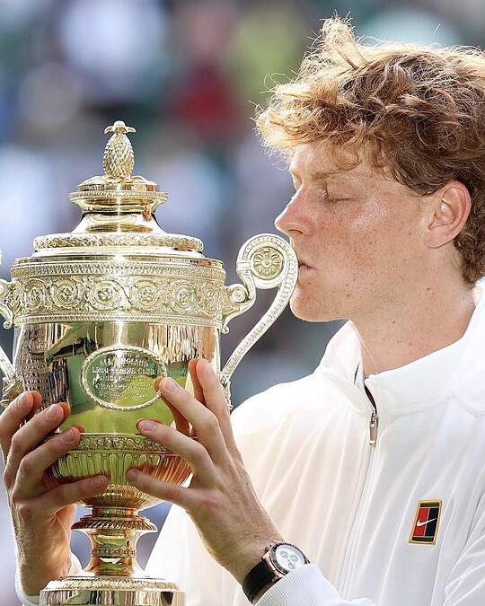 詹尼克辛納Jannik Sinner拿下2025年溫布頓大滿貫Grand Slam&reg;獎盃！