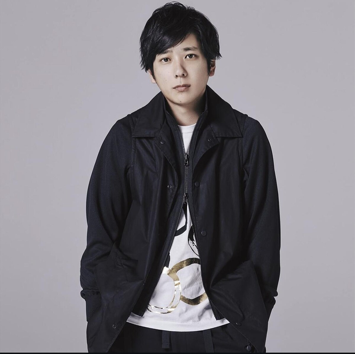 二宮和也是嵐第一位離開事務所獨立的成員。