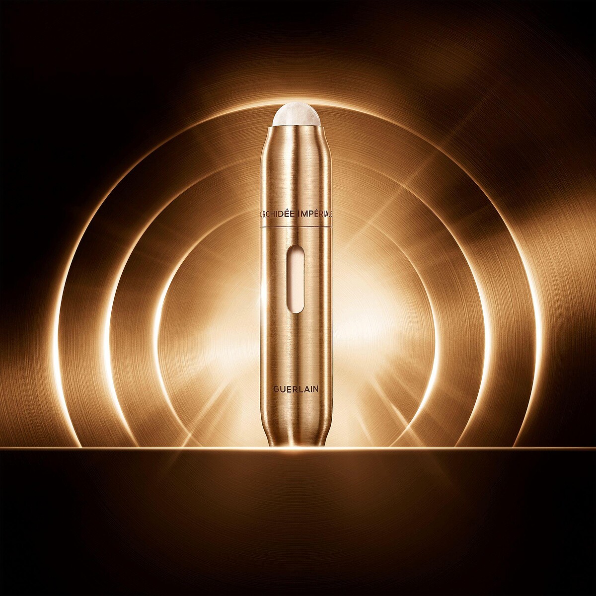 嬌蘭蘭鑽金緻御光能量眼部精華15ml，NT15,000