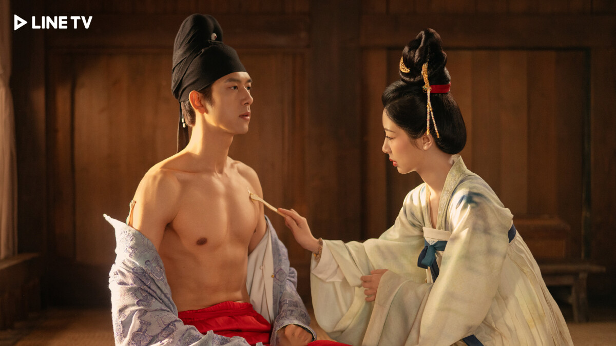 李現多次裸身秀結實身材，讓粉絲直呼滿意。