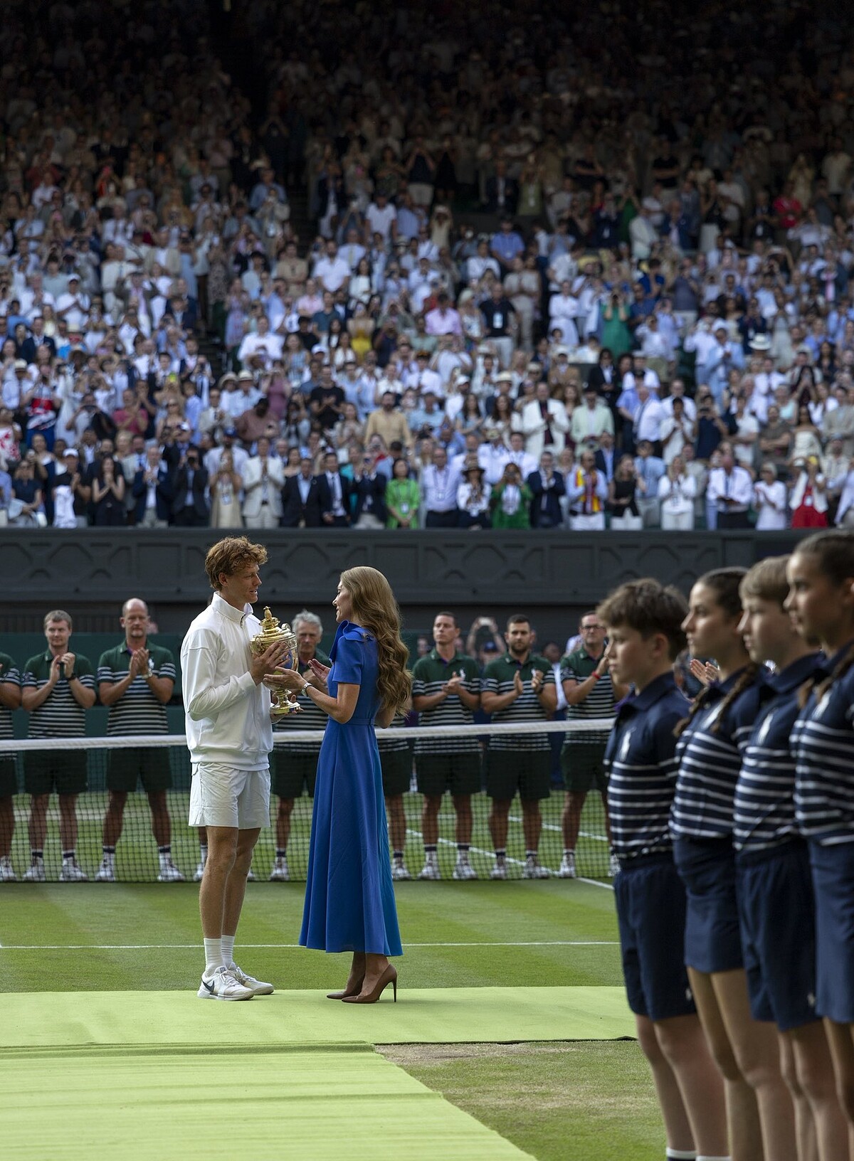 凱特王妃於溫布頓為男子決賽冠軍頒獎