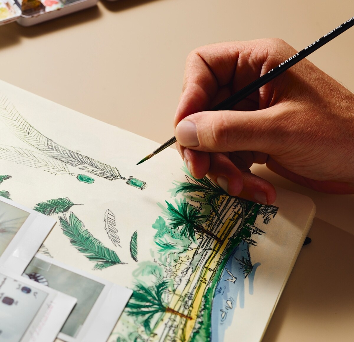 活動現場展示著品牌副總裁暨藝術總監Val&eacute;rie Samuel親筆手繪的旅行創作筆記。