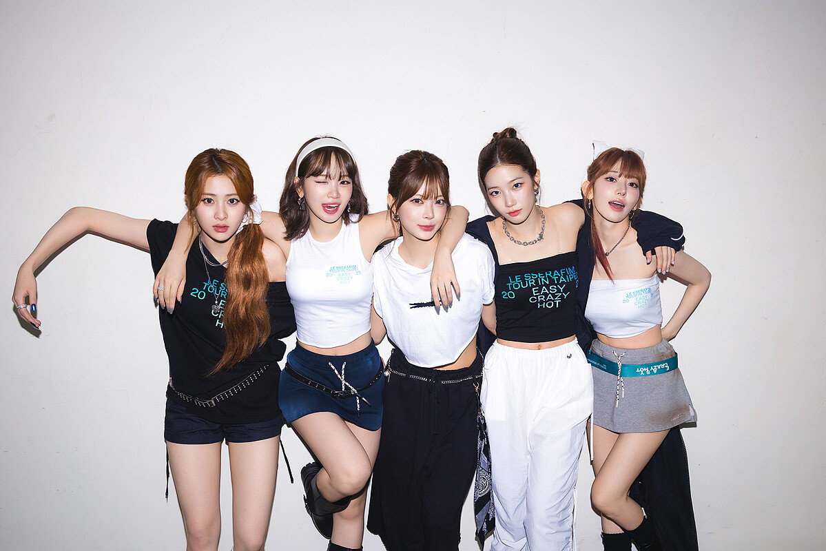 Photo/ X @le_sserafim