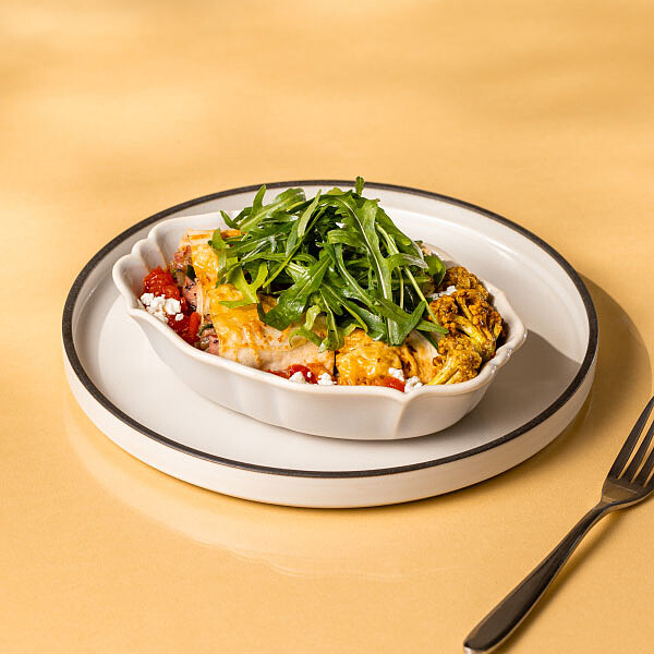 江振誠為星巴克DREAM PLAZA門市設計的專屬套餐：黑胡椒牛肉烤薄餅