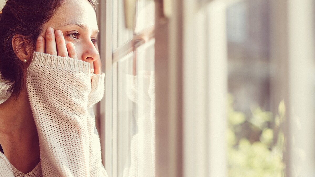 總是裝沒事，其實你的身體都知道：情緒壓抑的真實代價