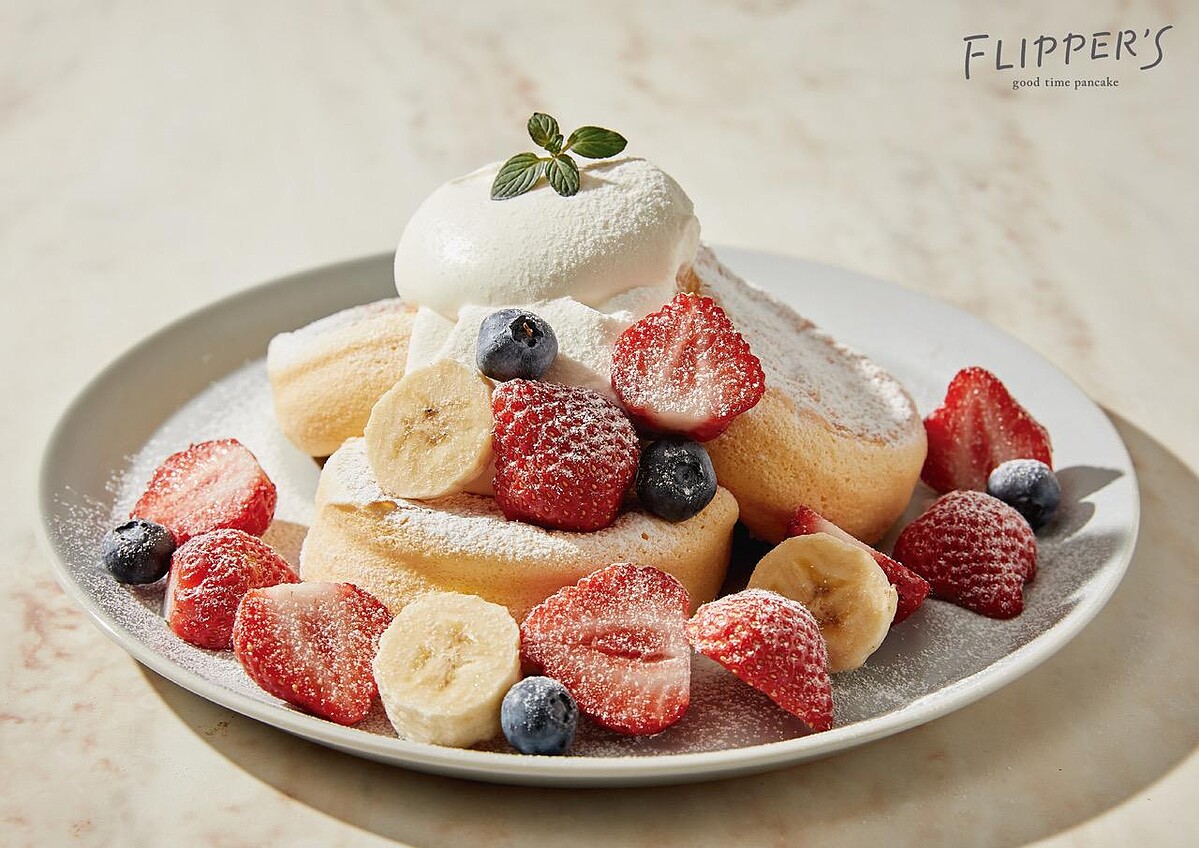 Dream Plaza美食｜FLIPPER&rsquo;S的「Taipei 101 Strawberry Tower」舒芙蕾草莓塔