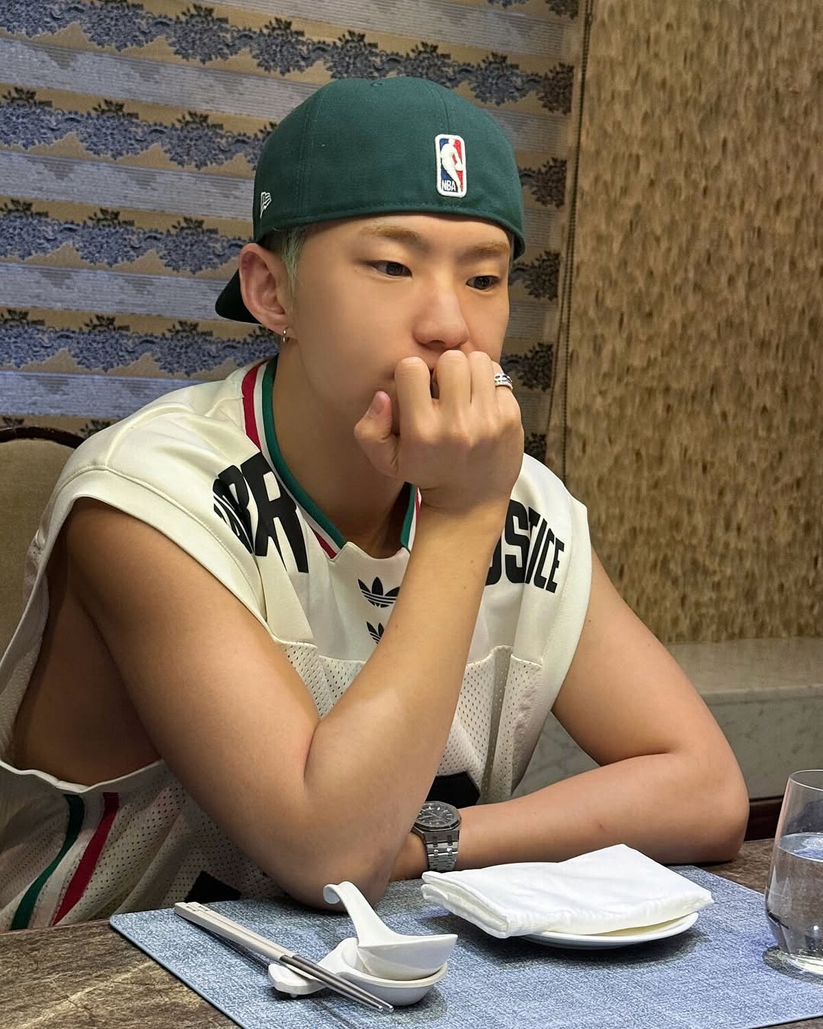 HOSHI台灣私服造型配件，包含手錶與銀飾