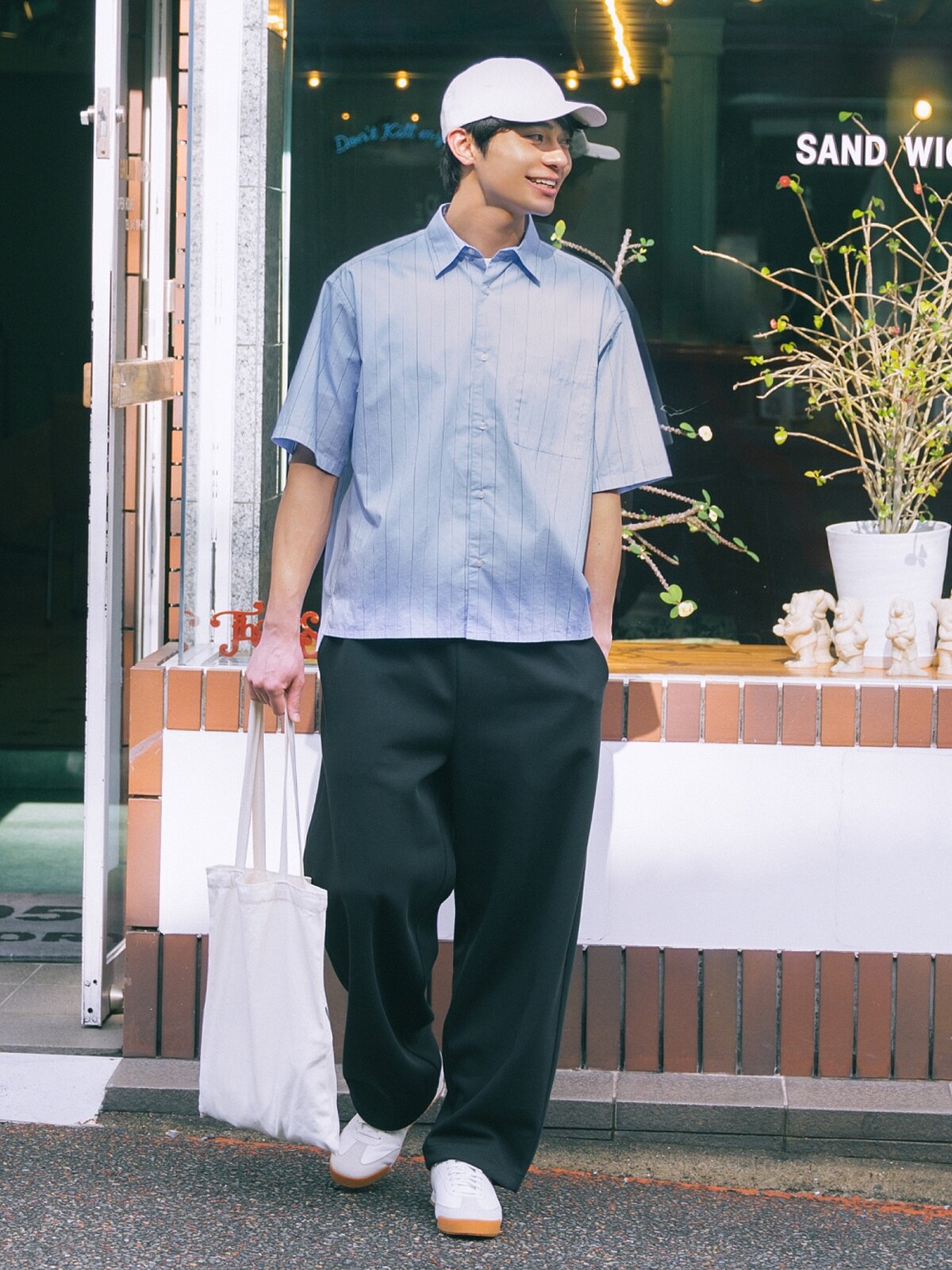 Uniqlo父親節禮物推薦：Uniqlo C府綢寬版短袖襯衫