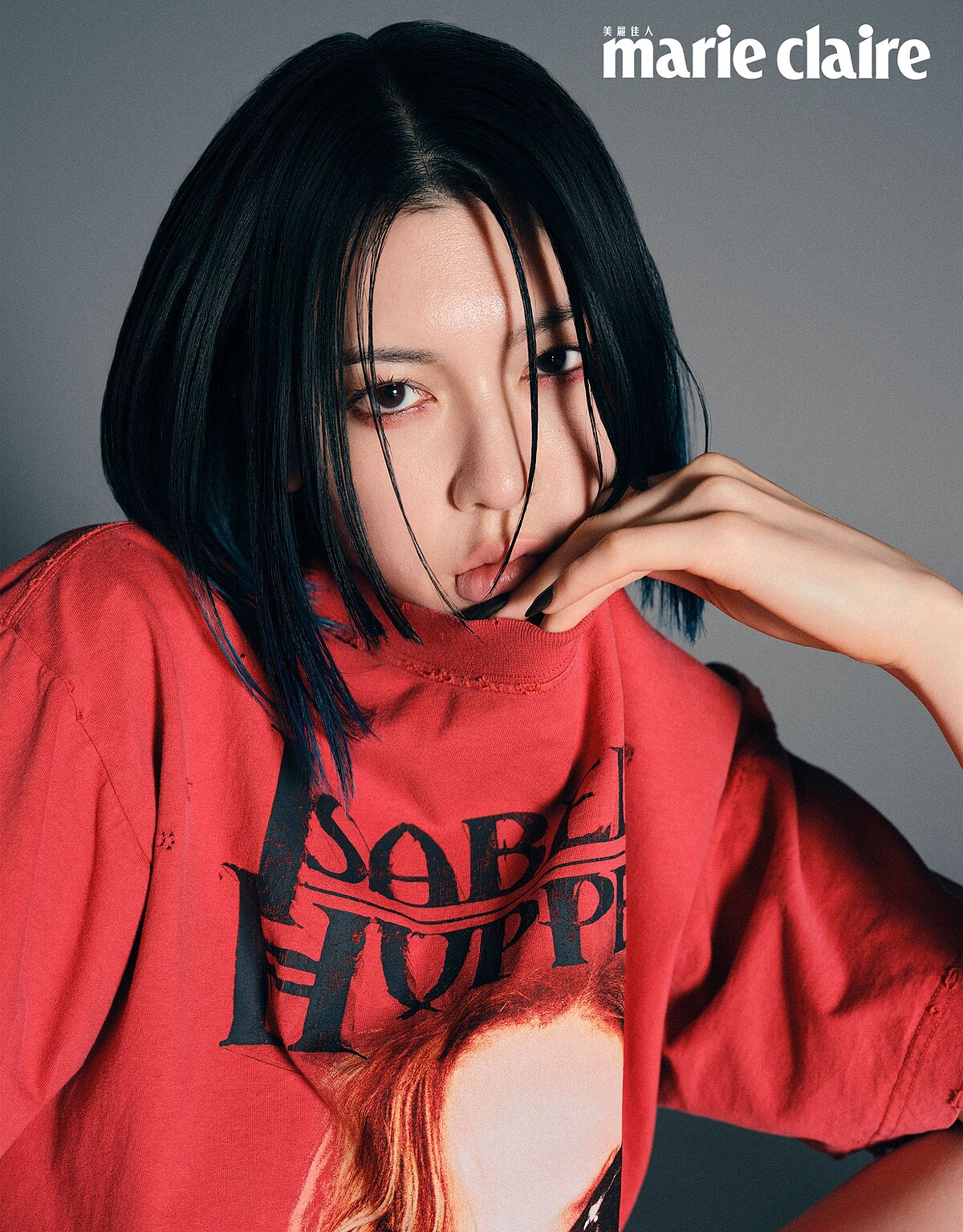 伊莎貝．雨蓓大使T-Shirt， Balenciaga。