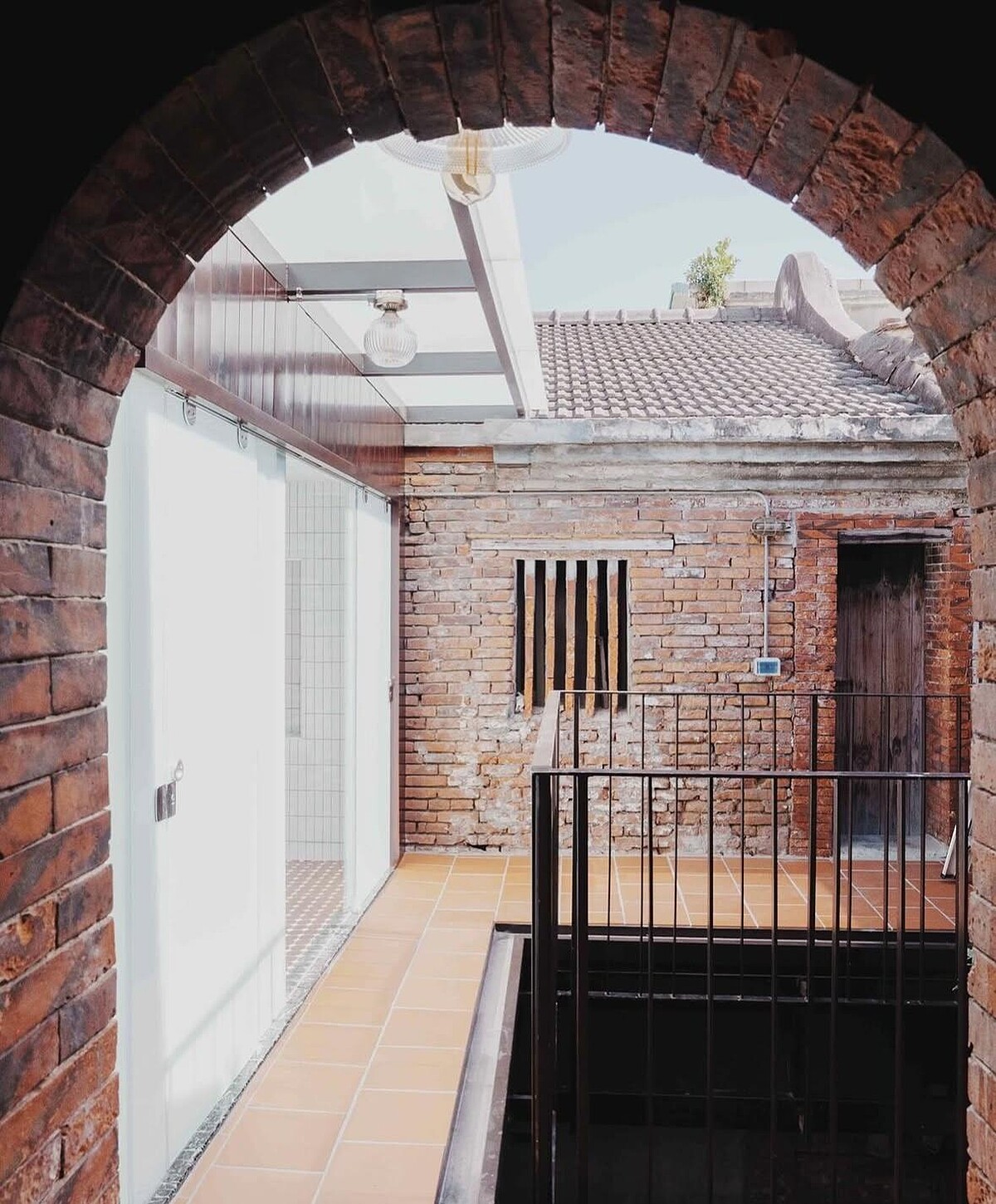 洛津做夢：天井公共空間