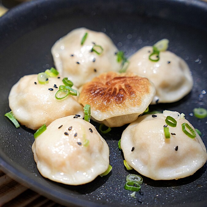 漢來上海湯包菜單推薦Top 2：蝦肉生煎湯包