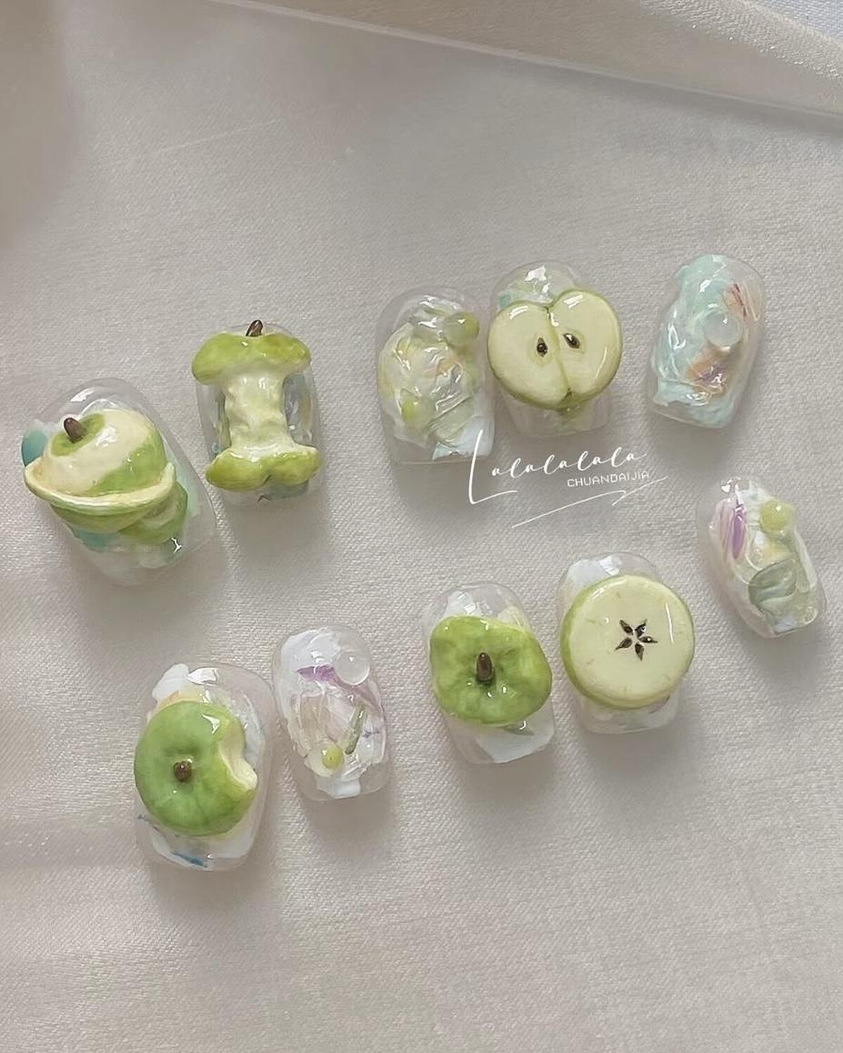 Photo/ 小紅書 @呆笨Nail