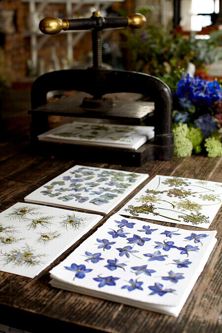 Mulberry 2015春夏倫敦時裝周-正在製作手工邀請函