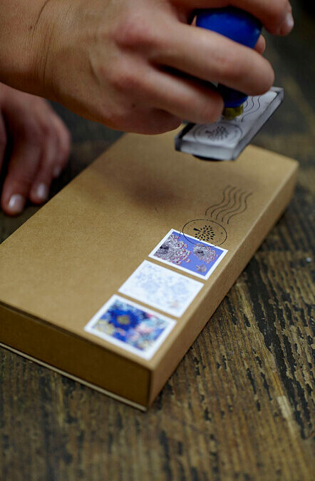 Mulberry 2015春夏倫敦時裝周-正在製作手工邀請函