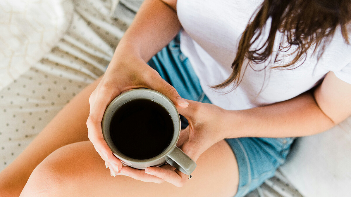 請都去喝「黑咖啡+椰子水」超級清腸！調配比例、什麼時間點喝最有效、有哪些注意的地方 全部都整理好了！ 