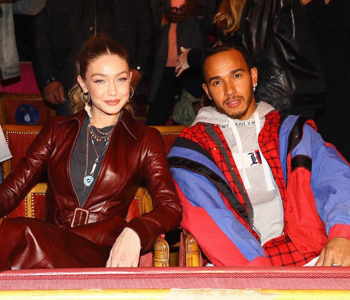 漢米爾頓的穿搭更是搶盡鎂光點焦點，敢穿，敢於多樣色系上身。