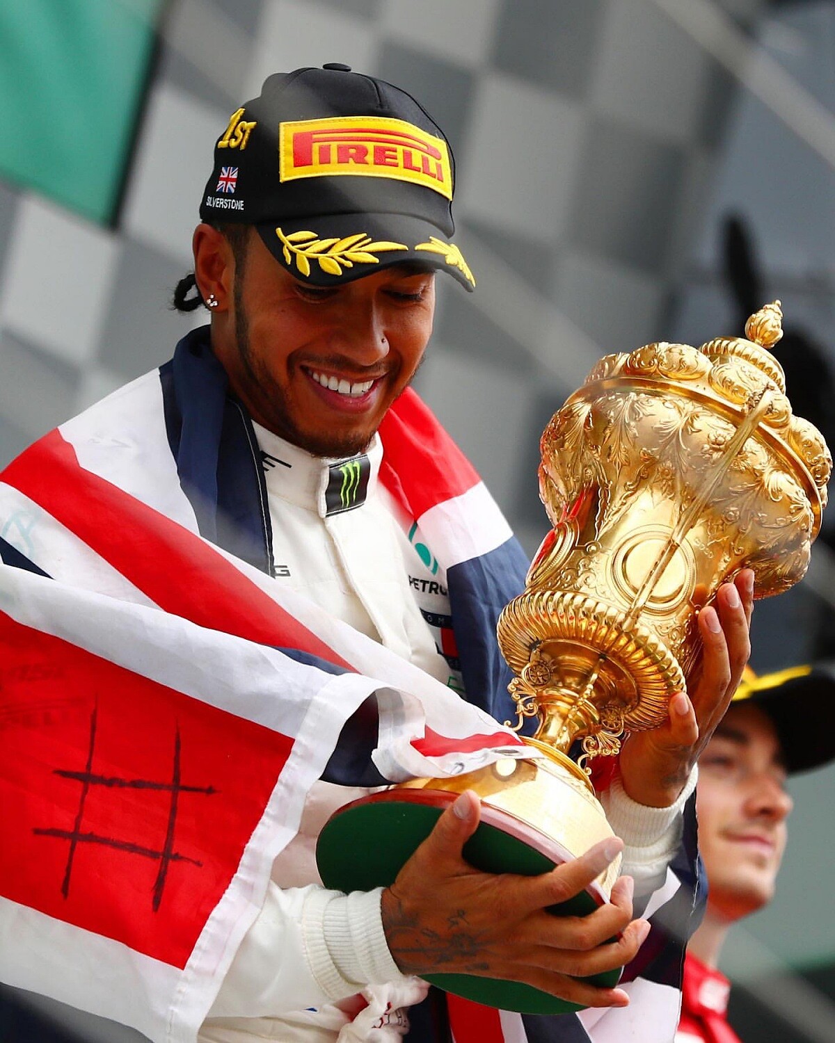 漢米爾頓的故事從不只是關於一位常勝的 F1 冠軍，而是關於如何改變，巔覆世人對賽車車手的想像。