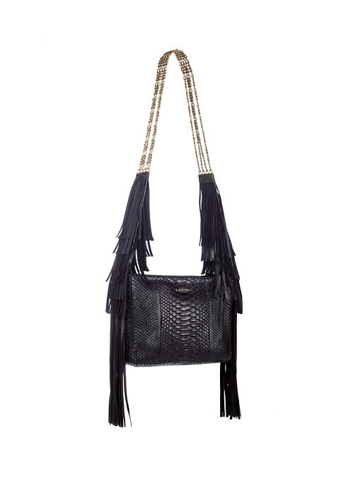 Lanvin 流蘇肩背包,為簡約造型增添亮點。