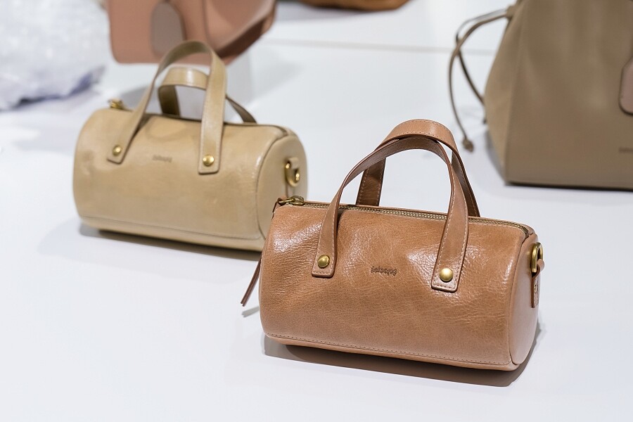 TONA Barrel 斜背袋 NT.7800