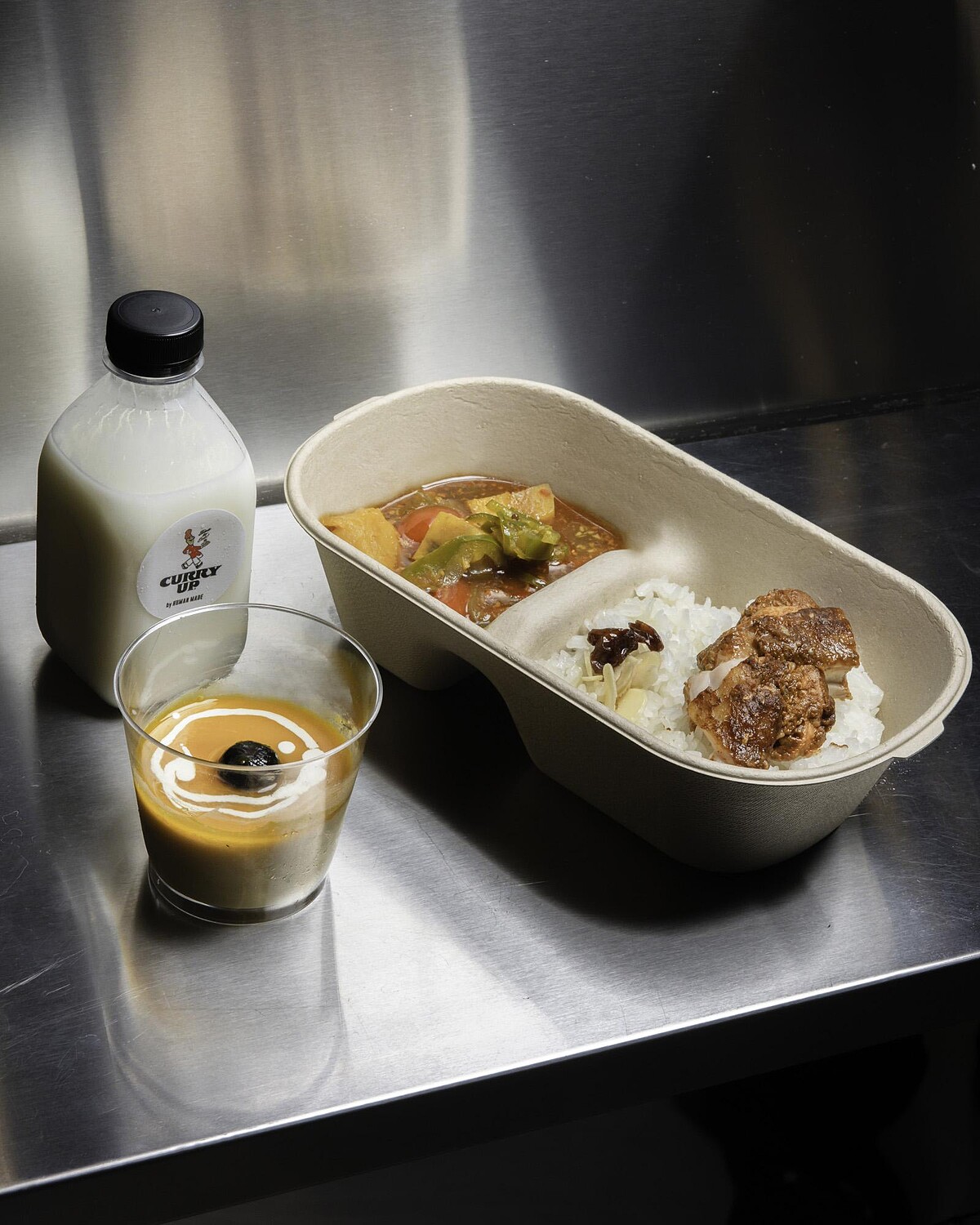 CURRY UP 蔬食咖哩套餐。