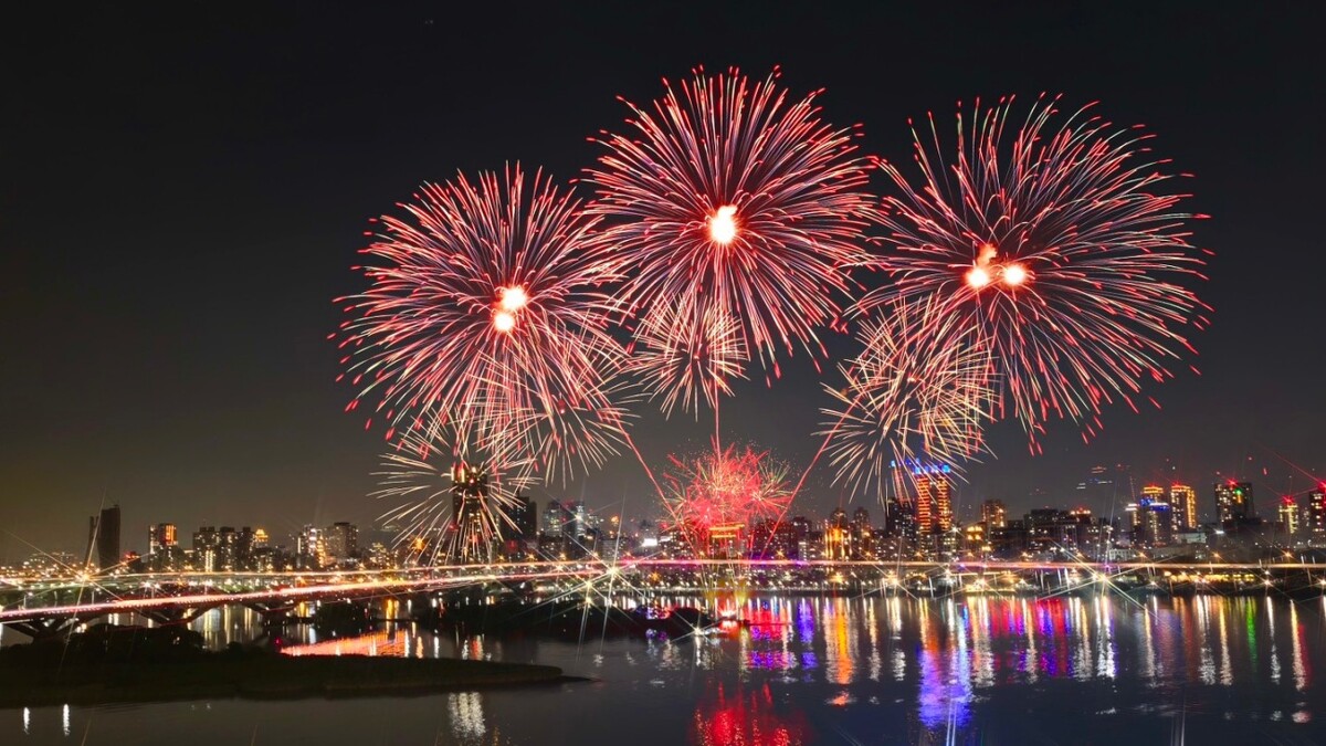 2025大稻埕夏日節8/6「萬紫埕紅」煙火