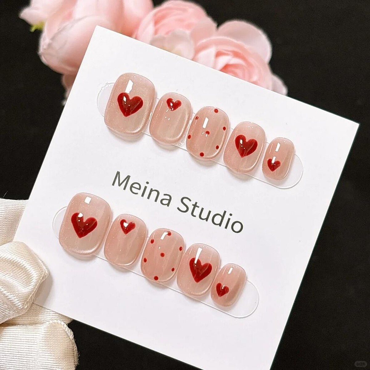 Photo/小紅書@Meina Studio纯手工穿戴甲