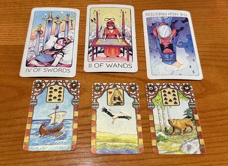  Photo / 塔羅耳語