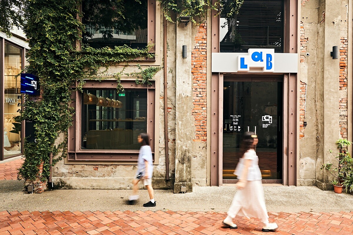 高雄駁二藝術特區全新開幕的「LAB PIER2」。