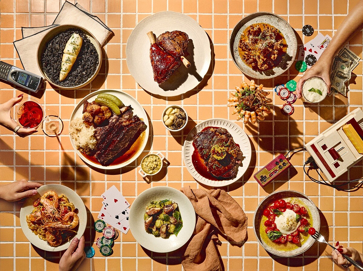 餐廳標榜「NEO Bistro CRU」，用「食物混血」的概念發想菜色。