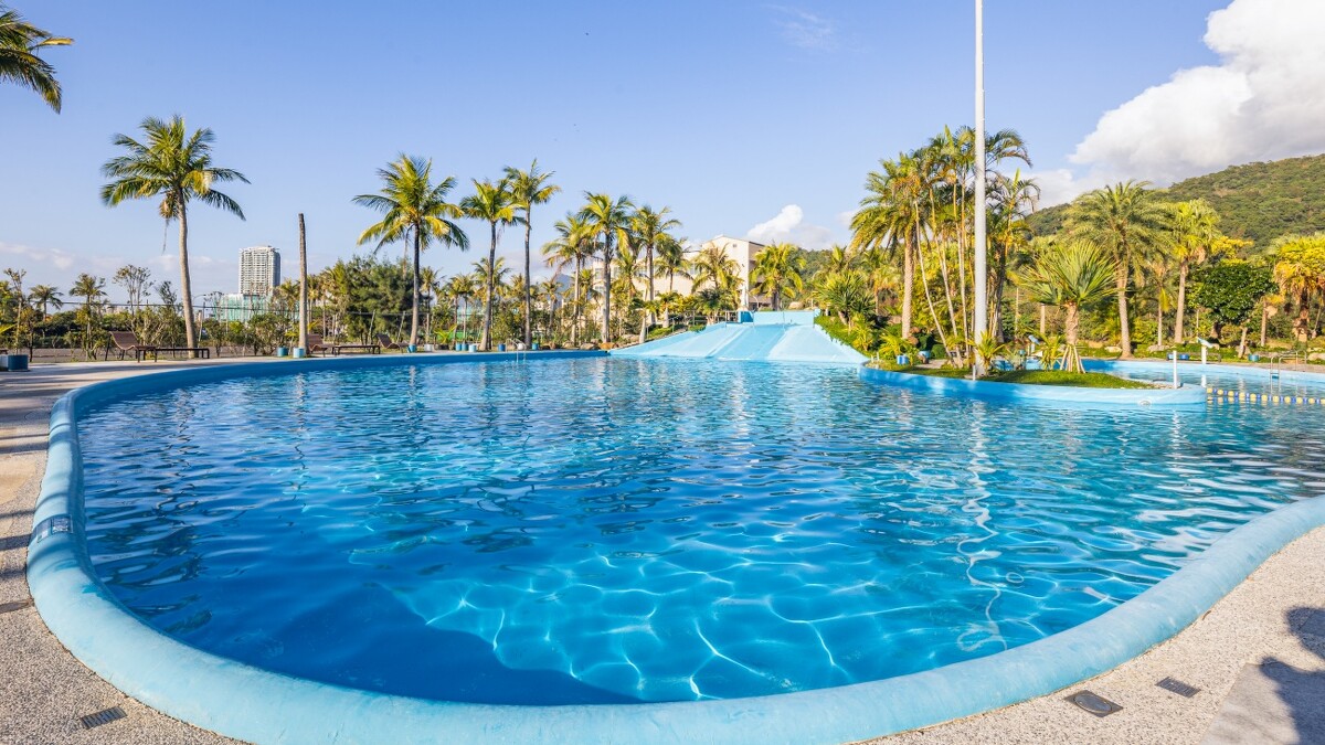 宜蘭凱渡廣場酒店擁有全台唯一戶外海水泳池