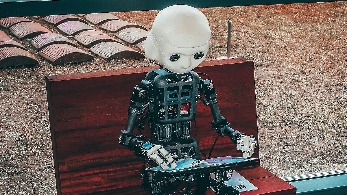 GPT-5是什麼？4種角色可選、減少諂媚語氣、推理寫作更強大！GPT-5可以但前代ChatGPT做不到的8件事