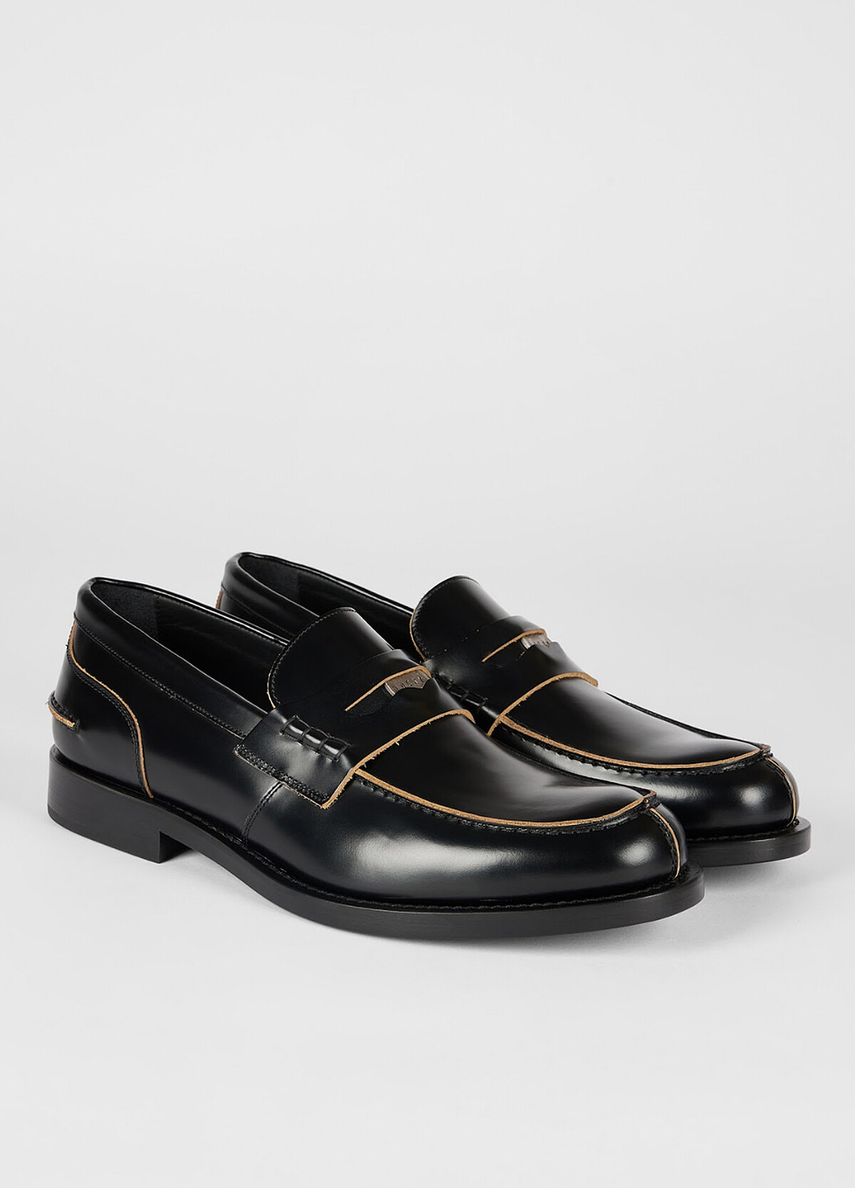 Paul Smith 黑色皮鞋 $26,800